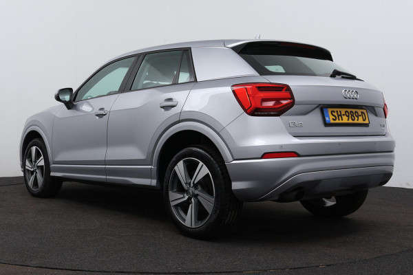 Audi Q2 1.0 TFSI Sport Edition Automaat (NAVIGATIE, SPORTSTOELEN, LED, STUURBEDIENING, PARKEERSENSOREN, CLIMA, GOED ONDERHOUDEN)