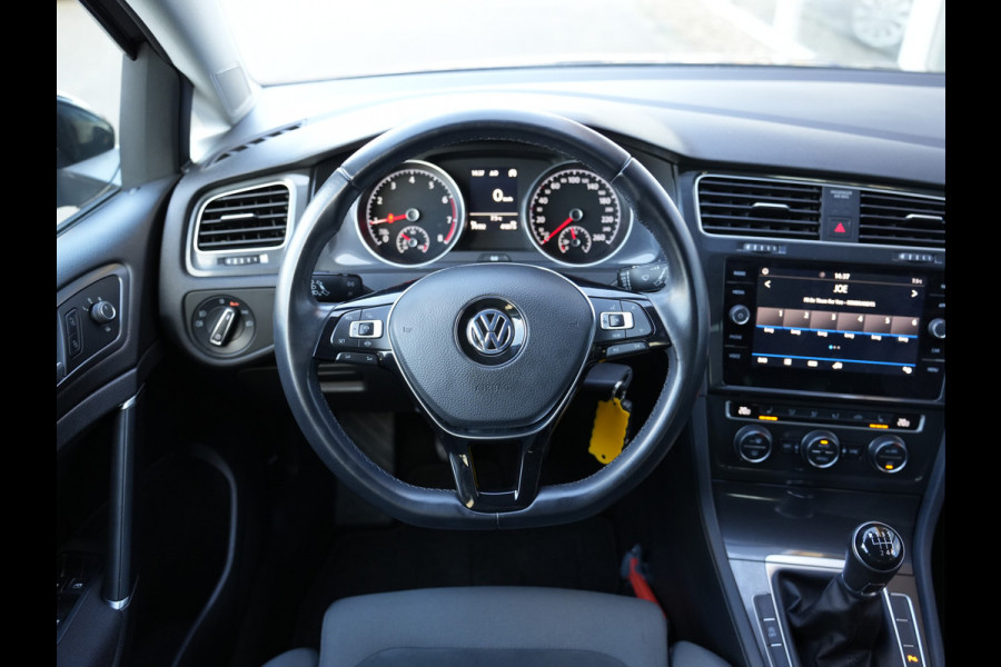 Volkswagen Golf 1.0 TSI Comfortline Business | Navigatie | Climate Control | Stoelverwarming