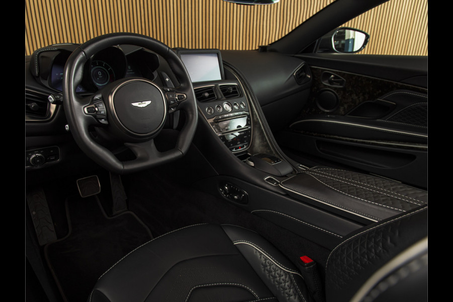 Aston Martin DBS Volante 5.2 V12 Superleggera