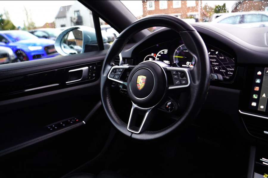 Porsche Cayenne Coupé 3.0 E-Hybrid | Bose Surround | Head Up | Luchtvering | Massage