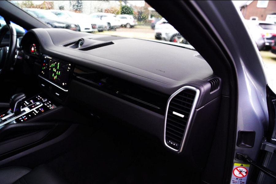 Porsche Cayenne Coupé 3.0 E-Hybrid | Bose Surround | Head Up | Luchtvering | Massage