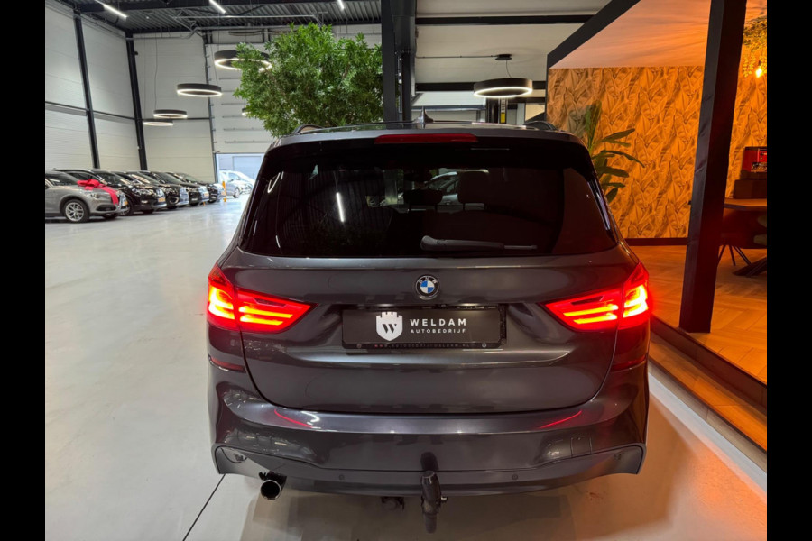 BMW 2 Serie Gran Tourer 218i M Sport Garantie Trekhaak Pano Head-up Camera Navi StoelVW Sfeer Cruise Clima Elekachterklep Rijklaar