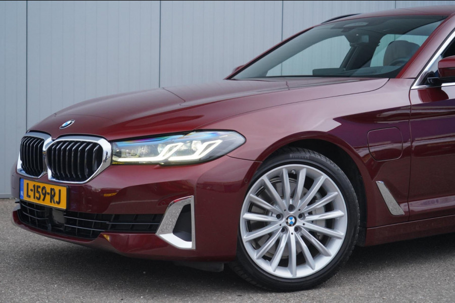 BMW 5 Serie Touring 530e High Executive / Facelift / Laser LED / 360 Camera / Head-Up / Harman Kardon / Memory Seats