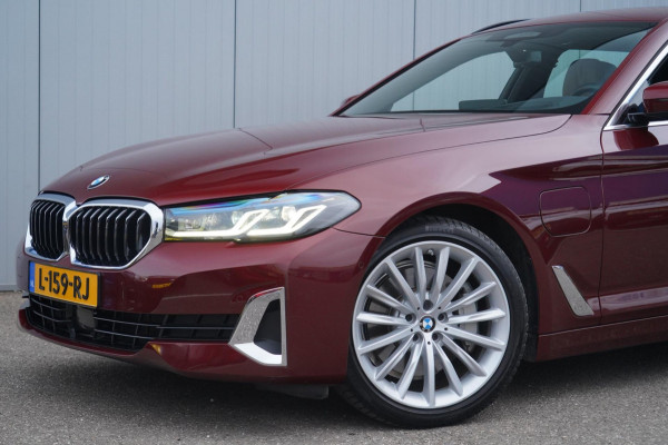 BMW 5 Serie Touring 530e High Executive / Facelift / Laser LED / 360 Camera / Head-Up / Harman Kardon / Memory Seats