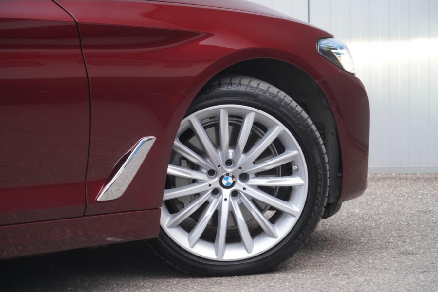 BMW 5 Serie Touring 530e High Executive / Facelift / Laser LED / 360 Camera / Head-Up / Harman Kardon / Memory Seats