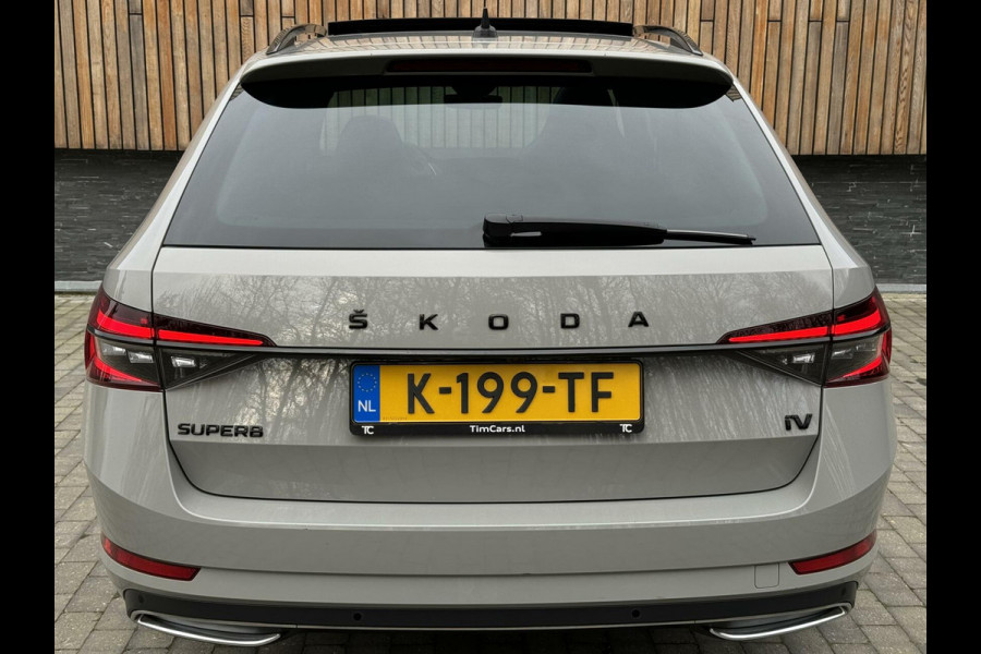 Škoda Superb Combi 1.4 TSI iV Sportline Automaat | Panoramadak | Trekhaak uitklapbaar | Groot navigatiesysteem | Achteruitrijcamera | LED ver