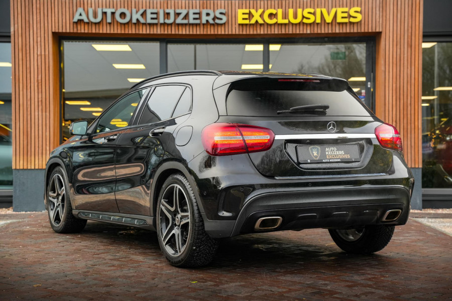 Mercedes-Benz GLA GLA 180 Night pakket Automaat