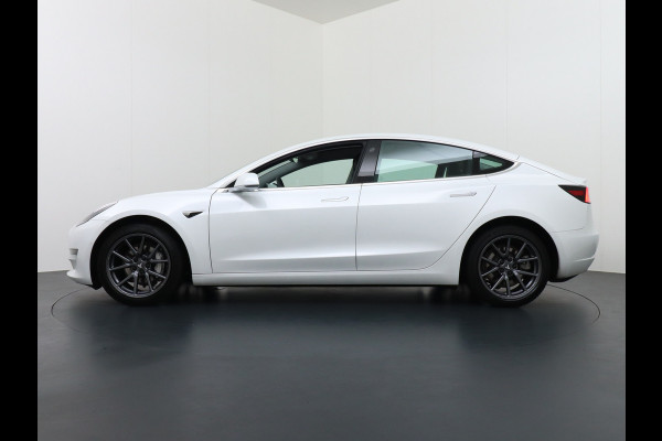 Tesla Model 3 Long Range 75kWh 463PK FSD-Full Self Driving Computer-3 Premium Audio 4wd  18" Lmv AutoPilot Panoramadak Camera's Leder Adaptive Stoel en achterbank verwarming Keyless Electr.Stoelen+Memory+Easy-Entry WiFi Origineel Nederlandse auto Grootste accu, Tot 16,5kwh thuis laden.