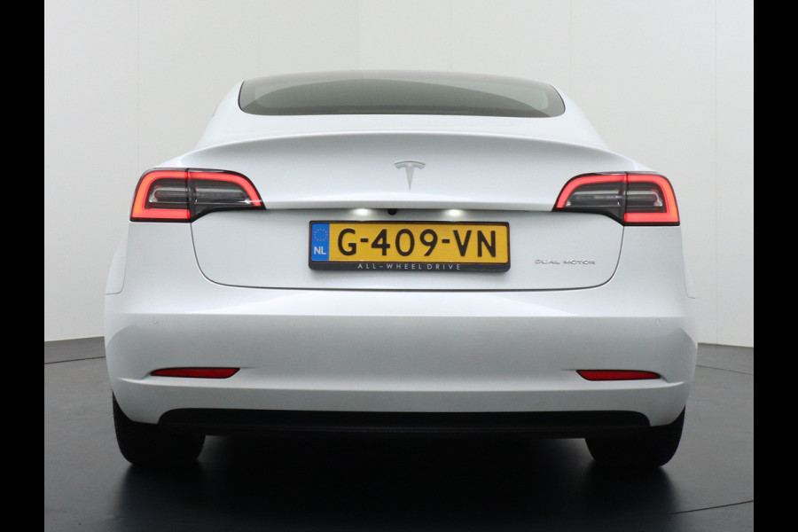 Tesla Model 3 Long Range 75kWh 463PK FSD-Full Self Driving Computer-3 Premium Audio 4wd  18" Lmv AutoPilot Panoramadak Camera's Leder Adaptive Stoel en achterbank verwarming Keyless Electr.Stoelen+Memory+Easy-Entry WiFi Origineel Nederlandse auto Grootste accu, Tot 16,5kwh thuis laden.