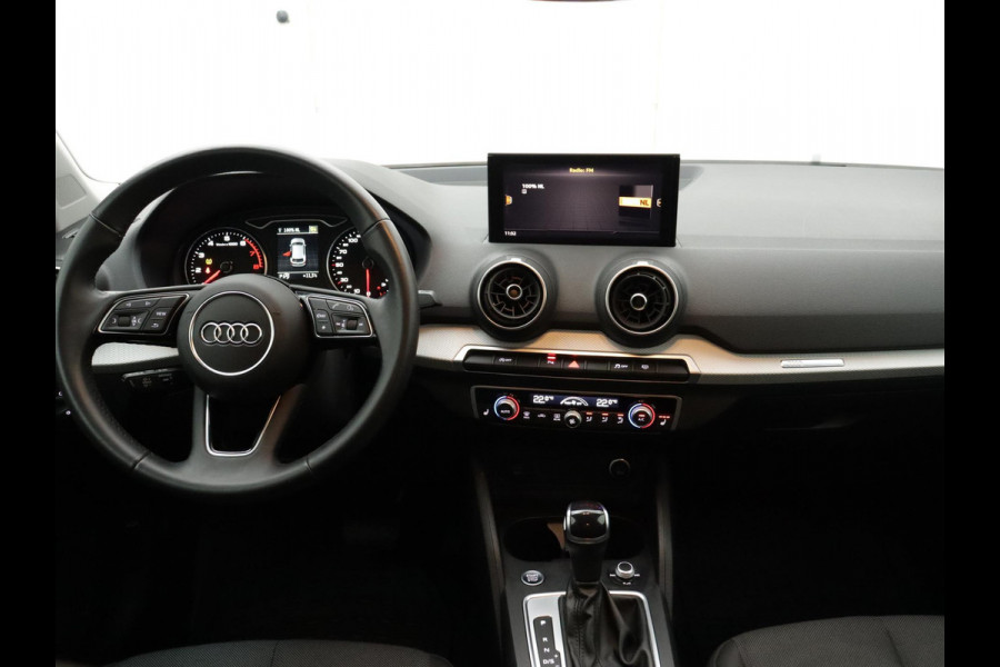 Audi Q2 35 TFSI Advanced edition AD-CRUISE CARPLAY LED