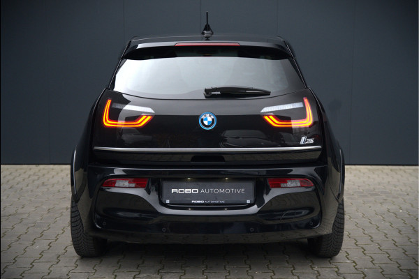 BMW i3 S 120Ah 42 kWh RoadStyle Edition | Harman Kardon | Leer | Warmtepomp | Cruise Control | Navigatie Pro | Carbon Dak | Keyless | Parkeersensoren | Stoelverwarming | Dealer Onderhouden | NAP |