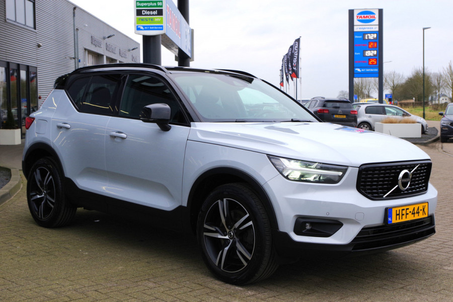 Volvo XC40 1.5 T4 211 PK Recharge R-Design PHEV, Camera, Stoel- en Stuurverwarming, Apple-Carplay