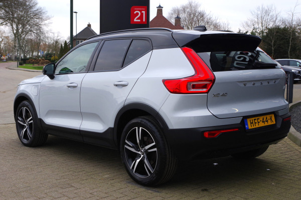 Volvo XC40 1.5 T4 211 PK Recharge R-Design PHEV, Camera, Stoel- en Stuurverwarming, Apple-Carplay