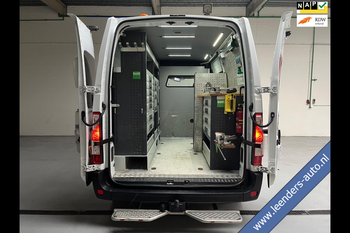 Renault Master SERVICEWAGEN T35 2.3 DCI 145PK EURO6 L2H2 VICTRON V230 BOTT INRICHTING AIRCO STANDKACHEL TREKHAAK RIJKLAARPRIJS!