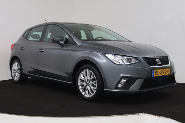 Seat Ibiza 1.0 TSI Style (NAVIGATIE, PARKEERSENSOREN, CRUISE, CARPLAY, NL-AUTO, GOED ONDERHOUDEN)