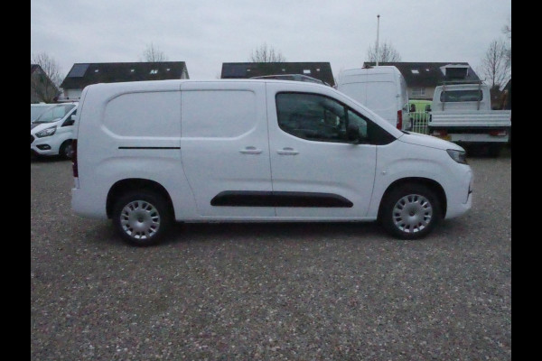 Opel Combo 1.5 BlueHDi 130PK, L2, Automaat, Airco, Nieuw 02 stuks op voorraad