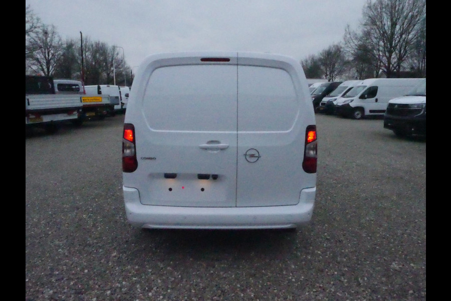 Opel Combo 1.5 BlueHDi 130PK, L2, Automaat, Airco, Nieuw 02 stuks op voorraad