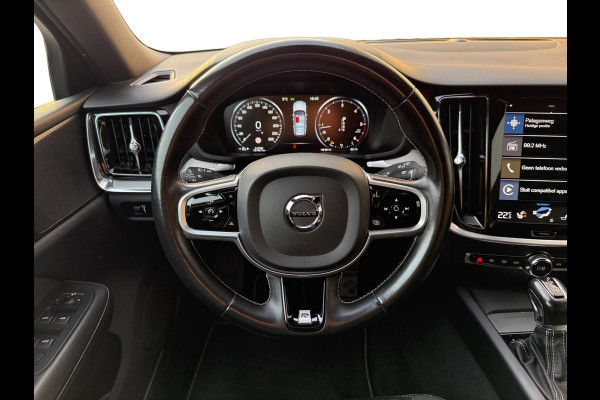 Volvo V60 2.0 D3 | 3x R Design | Camera | Carplay