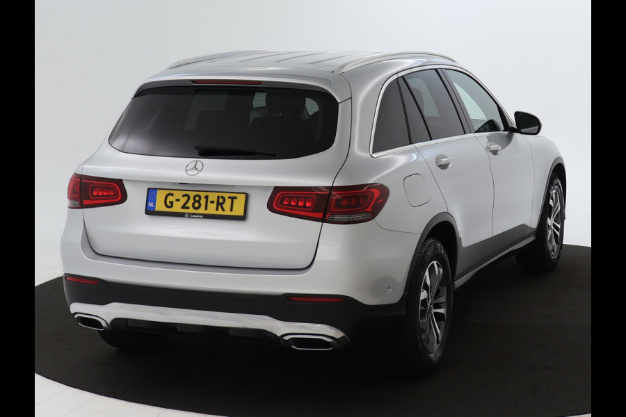 Mercedes-Benz GLC 200 Business Solution Limited | Achteruitrijcamera |  Smartphone integratie | Dodehoekassistent | Navigatie | Chroompakket |  Lederlook bekleding | Inclusief 24 maanden MB Certified garantie voor Europa.