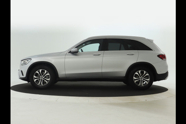 Mercedes-Benz GLC 200 Business Solution Limited | Achteruitrijcamera |  Smartphone integratie | Dodehoekassistent | Navigatie | Chroompakket |  Lederlook bekleding | Inclusief 24 maanden MB Certified garantie voor Europa.