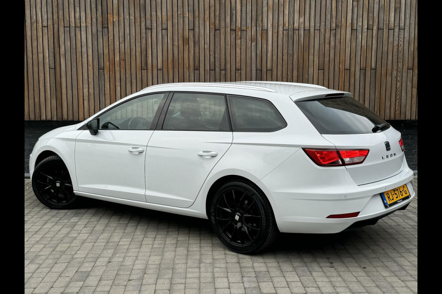 Seat León ST 1.4 EcoTSI Business Intense Automaat | Alcantara bekleding | Seat Sound | Apple CarPlay | Navigatiesysteem | Cruise Control | Cl