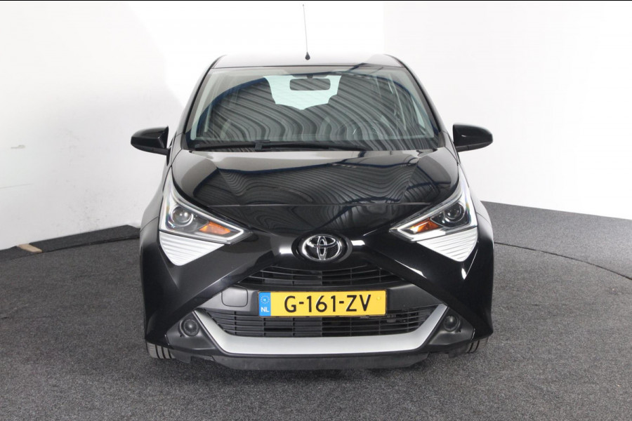 Toyota Aygo 1.0 VVT-i x-play | achtruitrijcamera | org. NL-auto