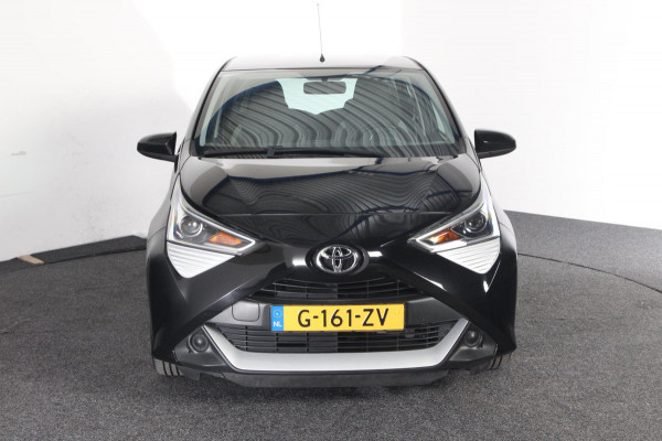 Toyota Aygo 1.0 VVT-i x-play | achtruitrijcamera | org. NL-auto