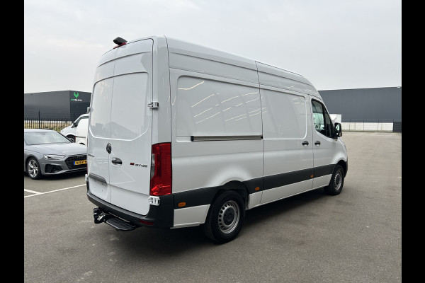 Mercedes-Benz Sprinter 317 CDI L2 H2 3500KG Trekhaak / Automaat / MBUX / Camera / Parkeersensoren / Cruise control / Airco / 270 Graden achterdeuren