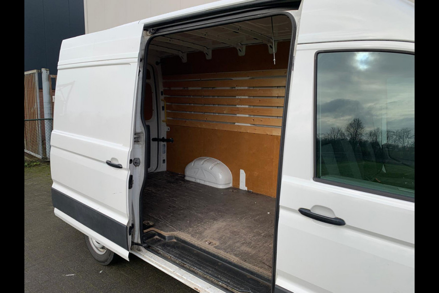 Volkswagen Crafter 2.0TDI L3H2 3p.Navigatie PDC-a+v Airco Cruise-Control Licht-Regensensor Dab+ Bluetooth Verwarmbare voorruit+ruitensproeiers Betonplex Lat-om-Lat Betimmering Schuifdeur 1e Eigenaar Euro 6