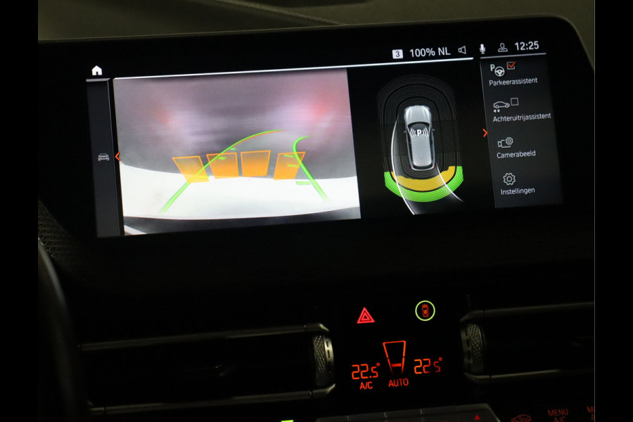 BMW 1-serie 118i Sportline [SCHUIFKANTELDAK, APPLE CARPLAY, ANDROID, CAMERA, HARMAN KARDON, LED, PARKEERSENSOR V+A, CRUISE, NIEUWSTAAT]