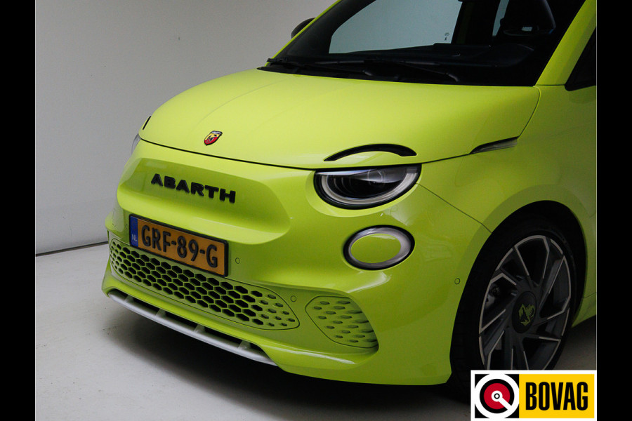 Abarth 500C Cabrio Scorpionissima 42 kWh 155 PK | JBL | Camera | Stoelverwarming PDC, 18" LMV, Navigatie. Sportstoelen