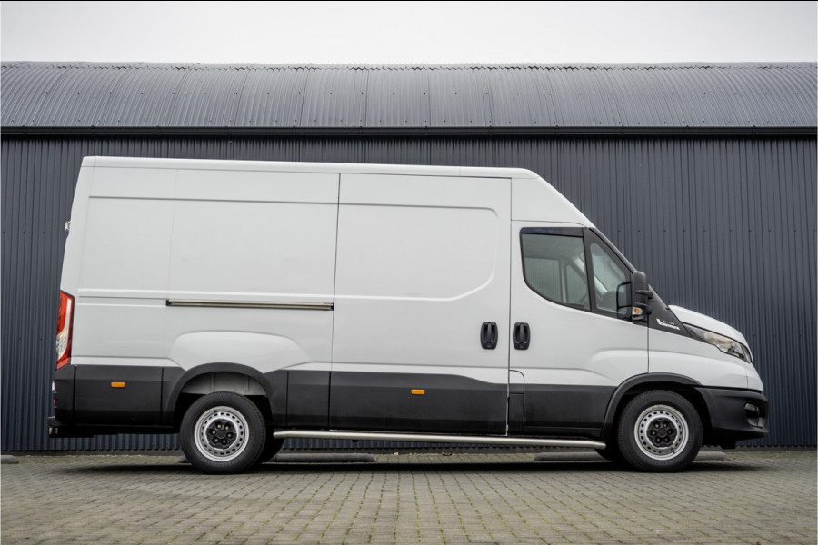 Iveco Daily 35S14V 2.3 L2H2 | Automaat | Euro 6 | Cruise | Climate | 3500 KG Trekgewicht | Trekhaak