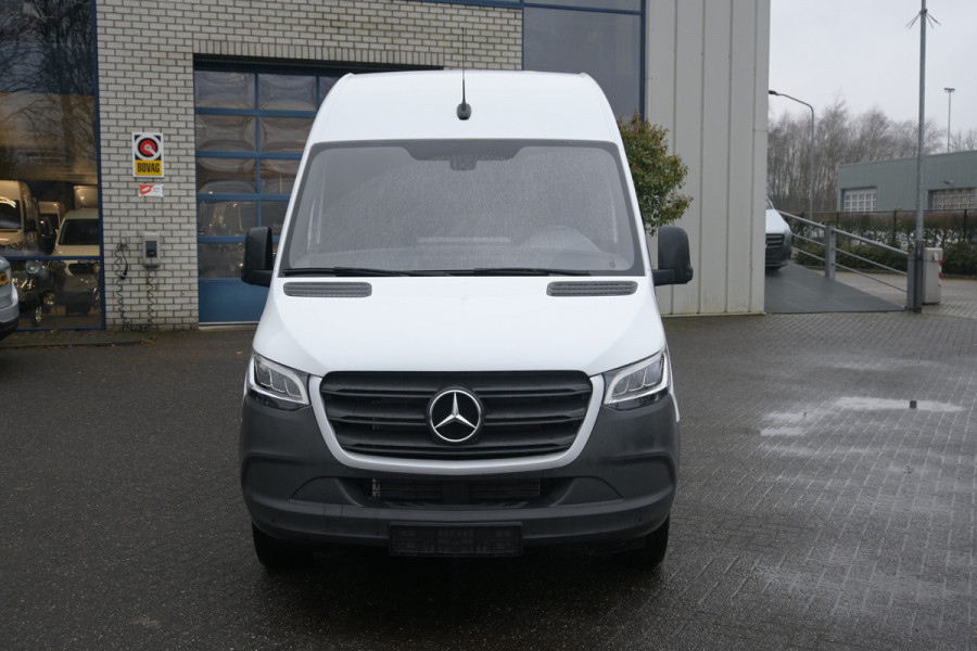 Mercedes-Benz Sprinter 317 CDI L3H2 LED, Geveerde stoel, MBUX 10.25, Navigatie, Camera, Trekhaak