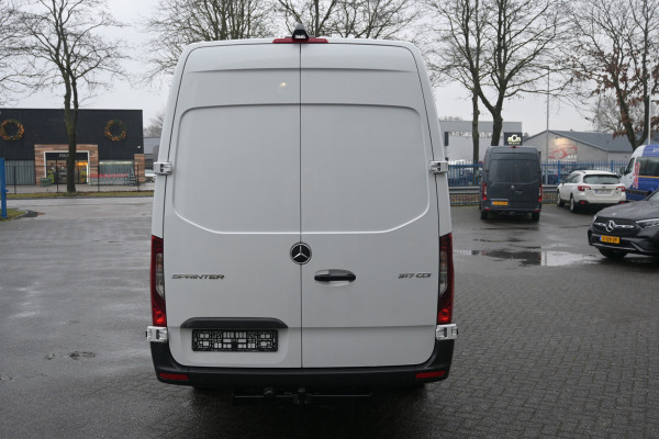 Mercedes-Benz Sprinter 317 CDI L3H2 LED, Geveerde stoel, MBUX 10.25, Navigatie, Camera, Trekhaak