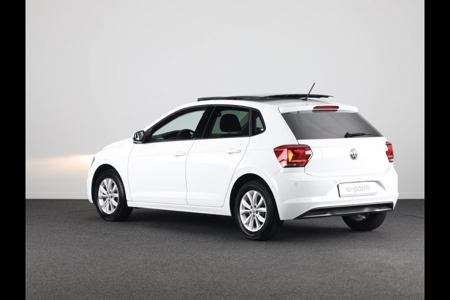 Volkswagen Polo 1.0 TSI Highline 95PK | Panorama dak | Navigatie via app | Parkeer assistent |