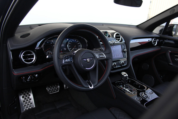 Bentley Bentayga 4.0 V8 Centenary | Mulliner | Touring | City
