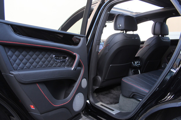 Bentley Bentayga 4.0 V8 Centenary | Mulliner | Touring | City