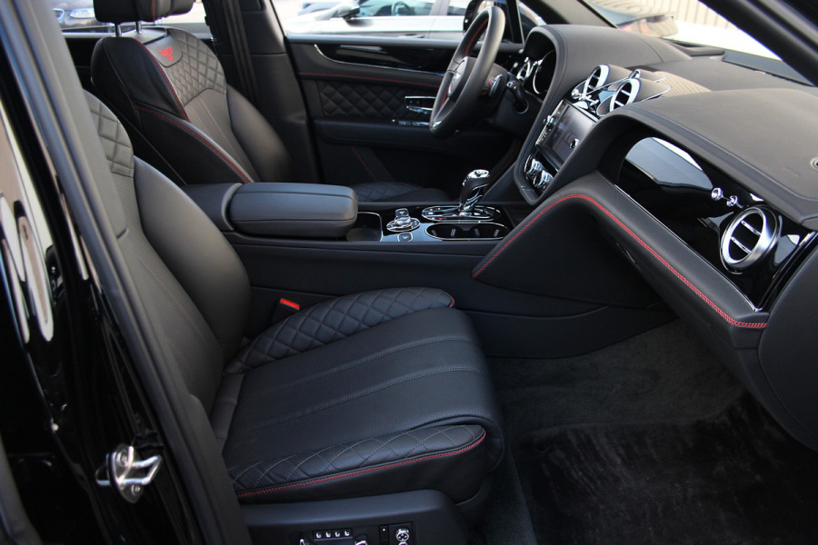 Bentley Bentayga 4.0 V8 Centenary | Mulliner | Touring | City