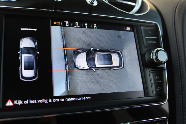 Bentley Bentayga 4.0 V8 Centenary | Mulliner | Touring | City