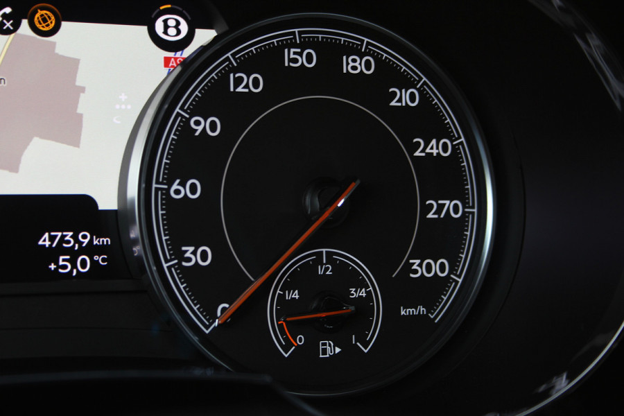 Bentley Bentayga 4.0 V8 Centenary | Mulliner | Touring | City