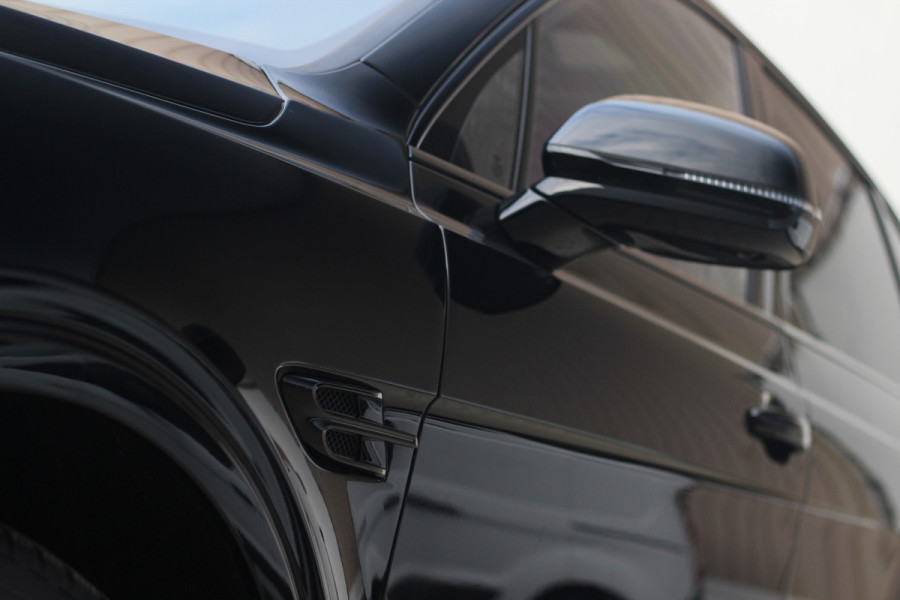 Bentley Bentayga 4.0 V8 Centenary | Mulliner | Touring | City