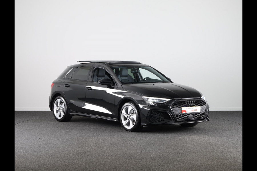 Audi A3 Sportback 35 TFSI S edition 150 pk S-tronic | Verlengde garantie | Navigatie | Panoramadak | Parkeersensoren achter | Adaptieve cruise control |