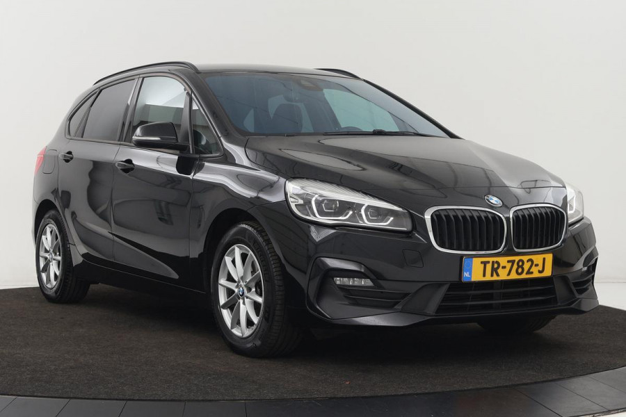 BMW 2 Serie Active Tourer 218i Executive | Stoelverwarming | Full LED | Sportstoelen | Navigatie | Climate control | Keyless | PDC | Cruise control | Bluetooth