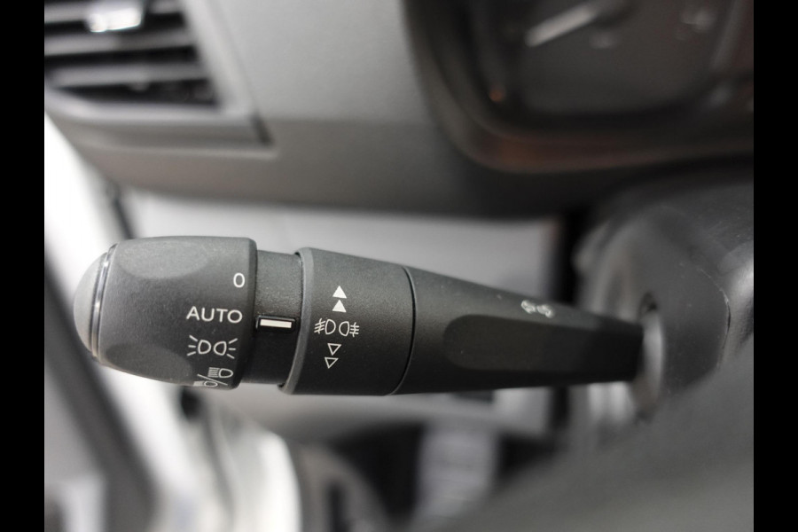 Citroën Jumpy 95pk L2 Airco Cruise control Parkeersensoren Euro6 Sidebars *