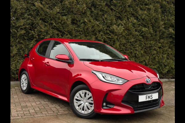 Toyota Yaris 1.5 Hybrid Dynamic CarPlay LED Camera