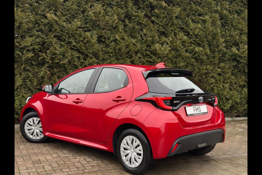 Toyota Yaris 1.5 Hybrid Dynamic CarPlay LED Camera