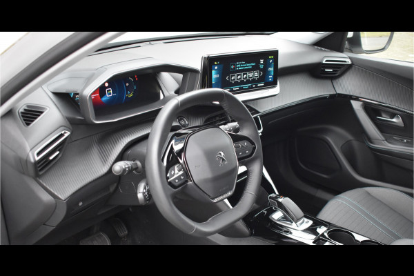 Peugeot e-2008 EV Allure Pack 50 kWh / Keyless / Camera / Carplay / Navigatie / Trekhaak