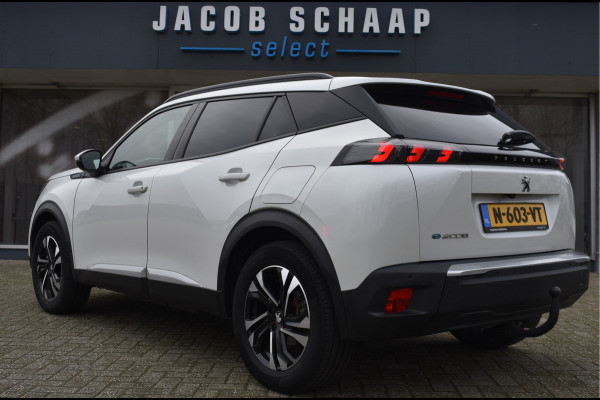 Peugeot e-2008 EV Allure Pack 50 kWh / Keyless / Camera / Carplay / Navigatie / Trekhaak