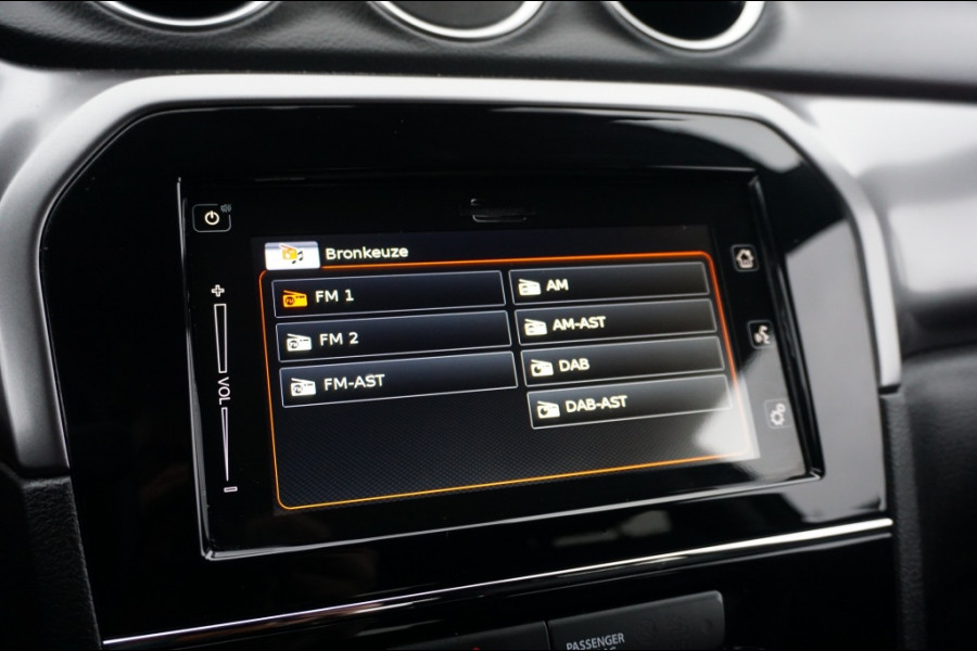 Suzuki Vitara Hybrid Select AUTOMAAT CARPLAY | ADAPTIVE | DODEHOEK | STOELVERW