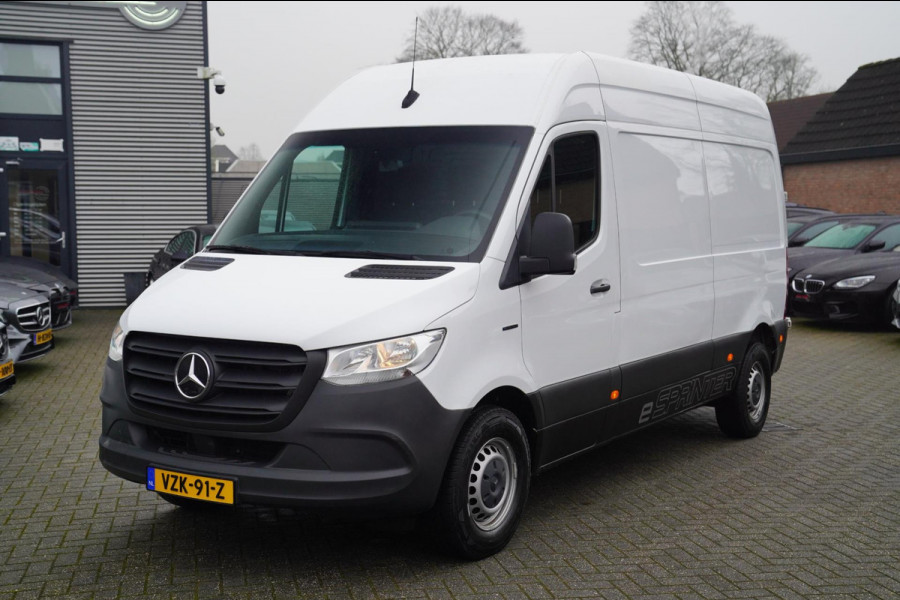 Mercedes-Benz eSprinter ESprinter L2H2 41 kWh | Schuifdeur | 3 pers | Stoelverwarming | Climatronic | CAMERA | NAP | excl btw